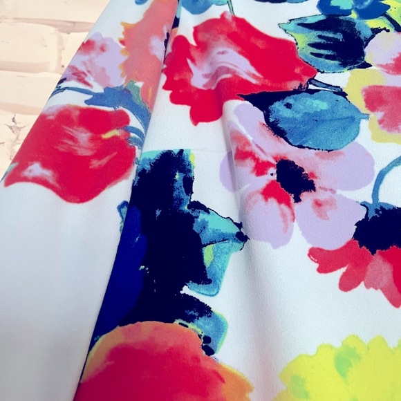 EUC Tahari by ASL Trumpet Sleeve Floral Shift Dress Size 10 - Picture 9 of 14